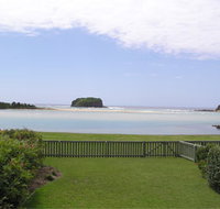 Waterfront Villa - South Australia Travel