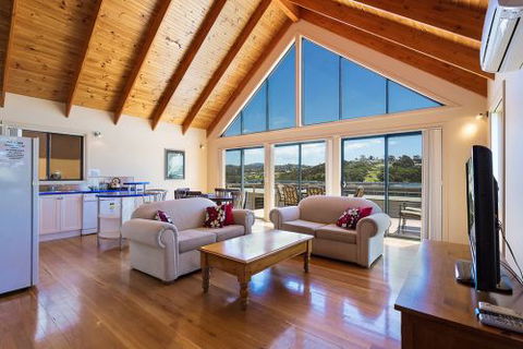 Eden Holiday Rentals - South Australia Travel 4