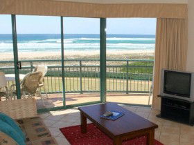 Currumbin Sands Holiday Apartments - South Australia Travel 0
