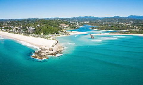 Currumbin Sands Holiday Apartments - South Australia Travel 3