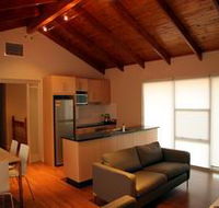 Ethelton Serviced Apartments - South Australia Travel