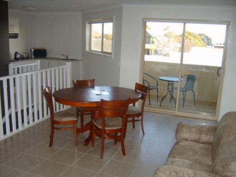 Inverloch Cabins - South Australia Travel 0