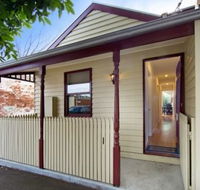 Port Melbourn Cottage - Stay Innercity - South Australia Travel