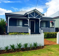 The Blue Cottage on Kent - South Australia Travel