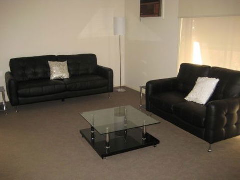Midtown Serviced Apartments - South Australia Travel 1