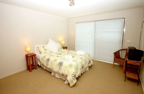 Otway Getaways - South Australia Travel 1