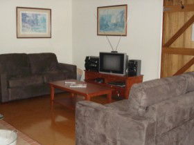 Hooters Hut And Possums Hollow - South Australia Travel 0