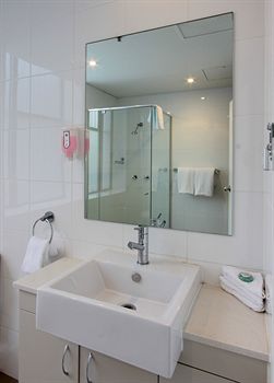 Waldorf Woolloomooloo Waters Serviced Apartments - South Australia Travel 8