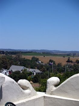 Yarra Valley Grand Hotel - South Australia Travel 7