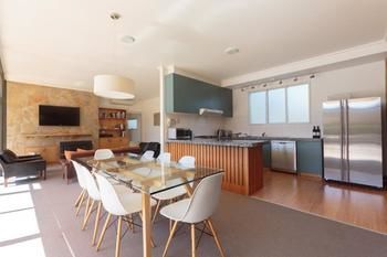 Yarra Valley Grand Hotel - South Australia Travel 15