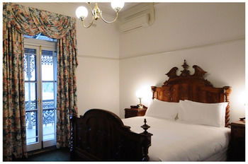 Yarra Valley Grand Hotel - South Australia Travel 24