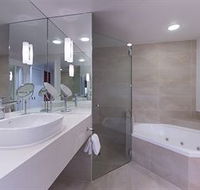 Sofitel Noosa Pacific Resort - South Australia Travel