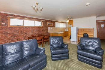 Bell Motel - South Australia Travel 21