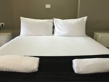 Waldorf The Entrance Serviced Apartments - South Australia Travel 23