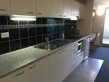 Waldorf The Entrance Serviced Apartments - South Australia Travel 44