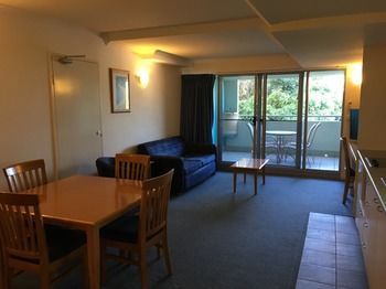 Waldorf The Entrance Serviced Apartments - South Australia Travel 53