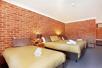 Lake Macquarie Motor Inn - South Australia Travel 10