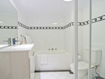 Oaks On Castlereagh, Sydney Central - South Australia Travel 1