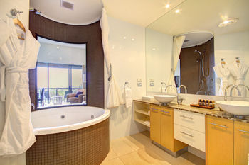 Balgownie Estate Vineyard & Spa - South Australia Travel 6