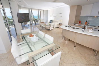 Oceans Mooloolaba - South Australia Travel 0