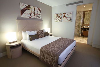 Oceans Mooloolaba - South Australia Travel 19