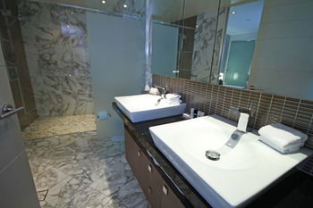 Oceans Mooloolaba - South Australia Travel 21