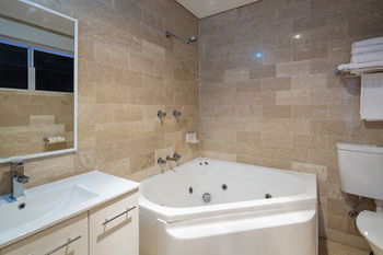 Metro Mirage Hotel Newport - South Australia Travel 11