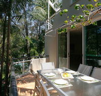 The Emerald Resort Noosa - South Australia Travel