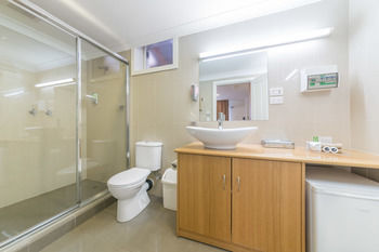 Best Western Melbourne's Princes Park Motor Inn - South Australia Travel 25