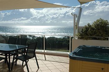Santorini Twin Waters - South Australia Travel 7