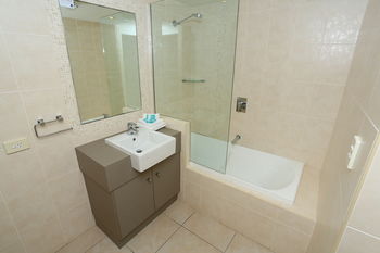 San Marino By The Sea Apartments - South Australia Travel 78