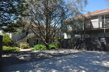 Buckingham International Serviced Apartments - South Australia Travel 1