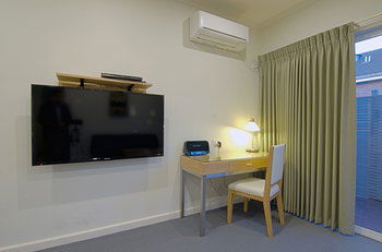 Buckingham International Serviced Apartments - South Australia Travel 16