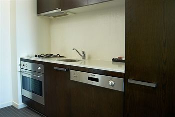 City Edge Serviced Apartments East Melbourne - South Australia Travel 14