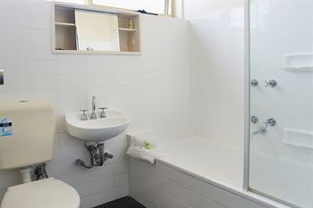 City Edge Serviced Apartments East Melbourne - South Australia Travel 23
