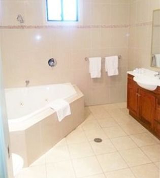 Potters Hotel Brewery Resort - South Australia Travel 2