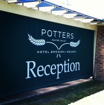 Potters Hotel Brewery Resort - South Australia Travel 13