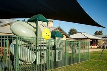 Potters Hotel Brewery Resort - South Australia Travel 24