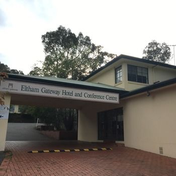 Eltham Gateway Hotel - South Australia Travel 7
