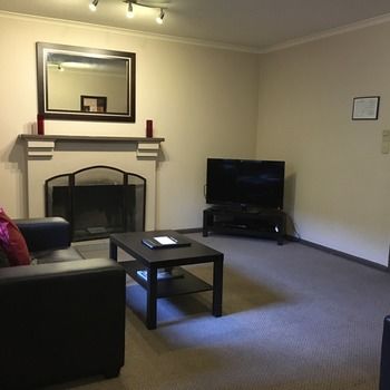 Eltham Gateway Hotel - South Australia Travel 19