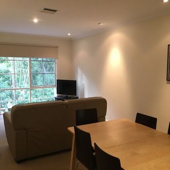 Eltham Gateway Hotel - South Australia Travel 21