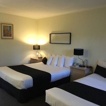 Eltham Gateway Hotel - South Australia Travel 28
