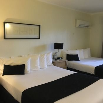 Eltham Gateway Hotel - South Australia Travel 29