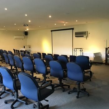 Eltham Gateway Hotel - South Australia Travel 38