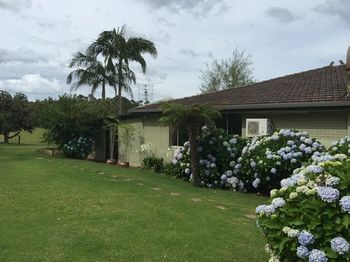 Sinclairs Country Retreat - South Australia Travel 3