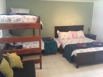 Sinclairs Country Retreat - South Australia Travel 20