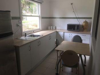 Sinclairs Country Retreat - South Australia Travel 26