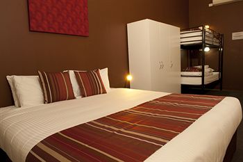 Urban Central Accommodation - Hostel - South Australia Travel 3