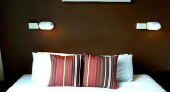 Urban Central Accommodation - Hostel - South Australia Travel 8