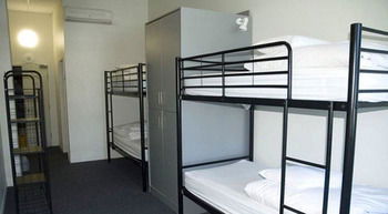 Urban Central Accommodation - Hostel - South Australia Travel 15